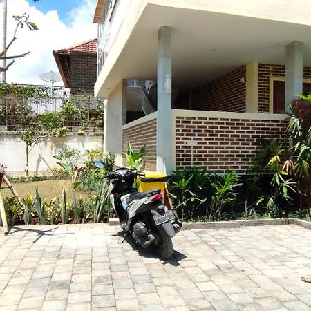 Na-Mi Guesthouse Canggu Екстериор снимка
